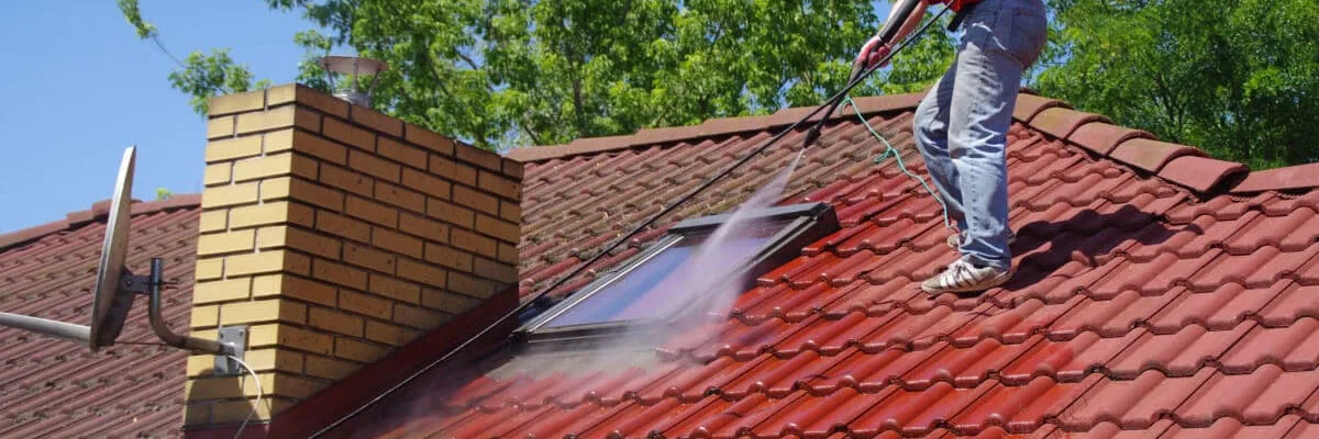 Roof Pressure Cleaning